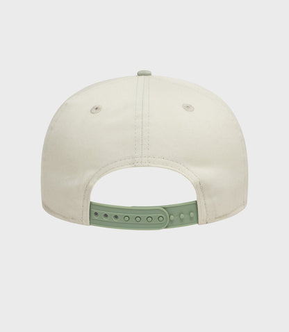 New Era Alpine Acid Wash Golfer Cap - White