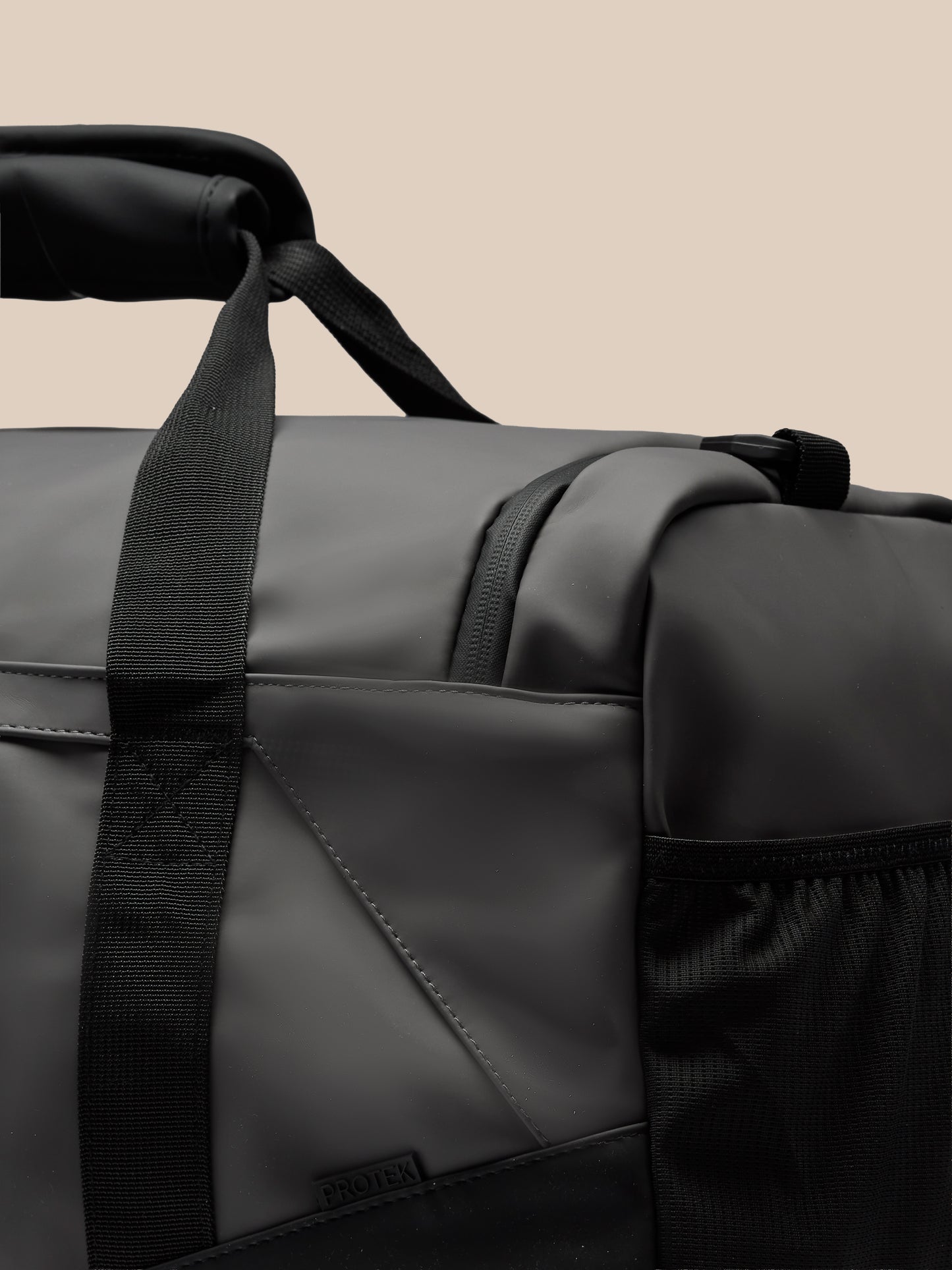 Core Holdall - Gunmetal/ Black