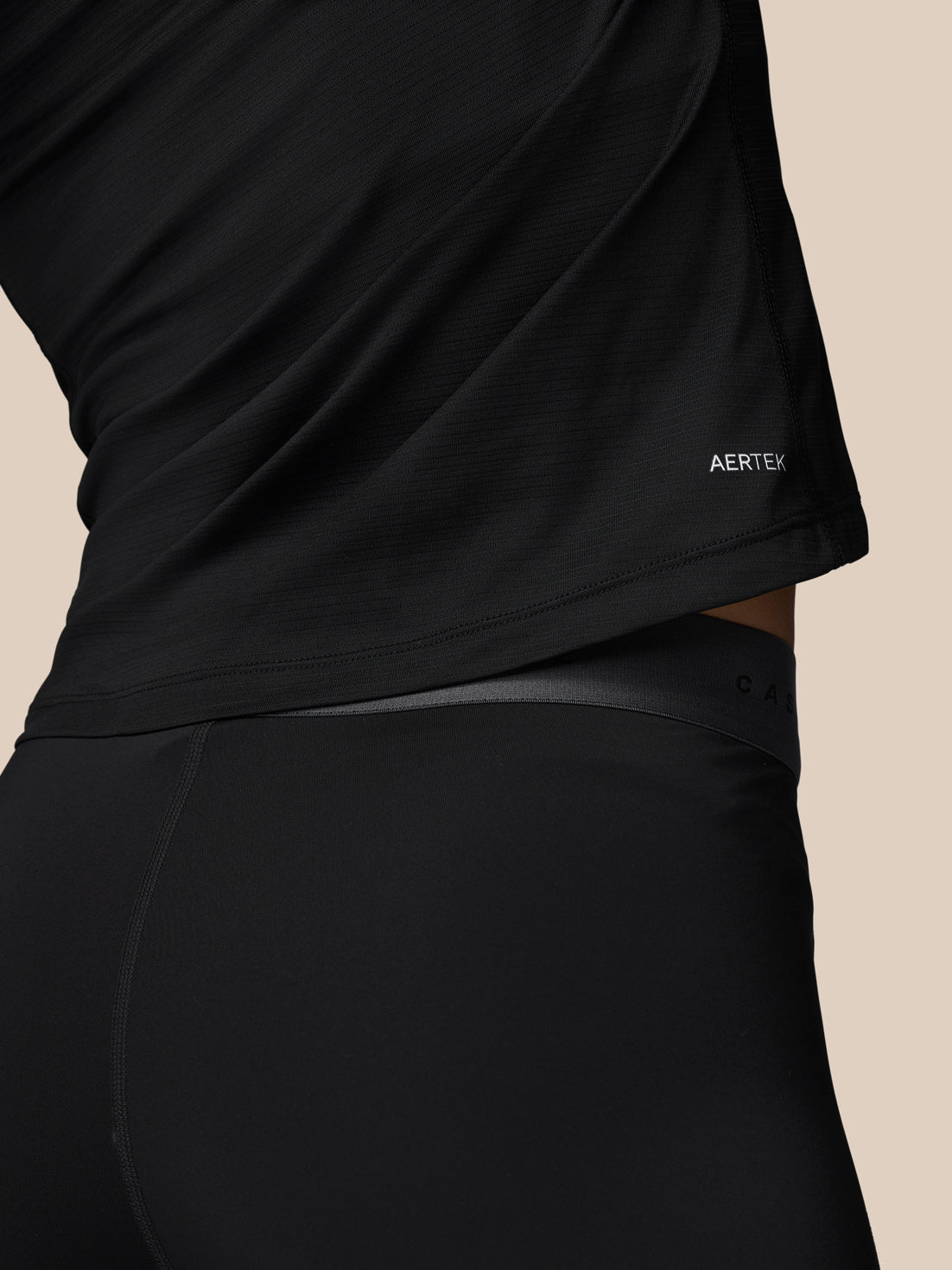 Adapt Training 1/2 Zip Top - Black
