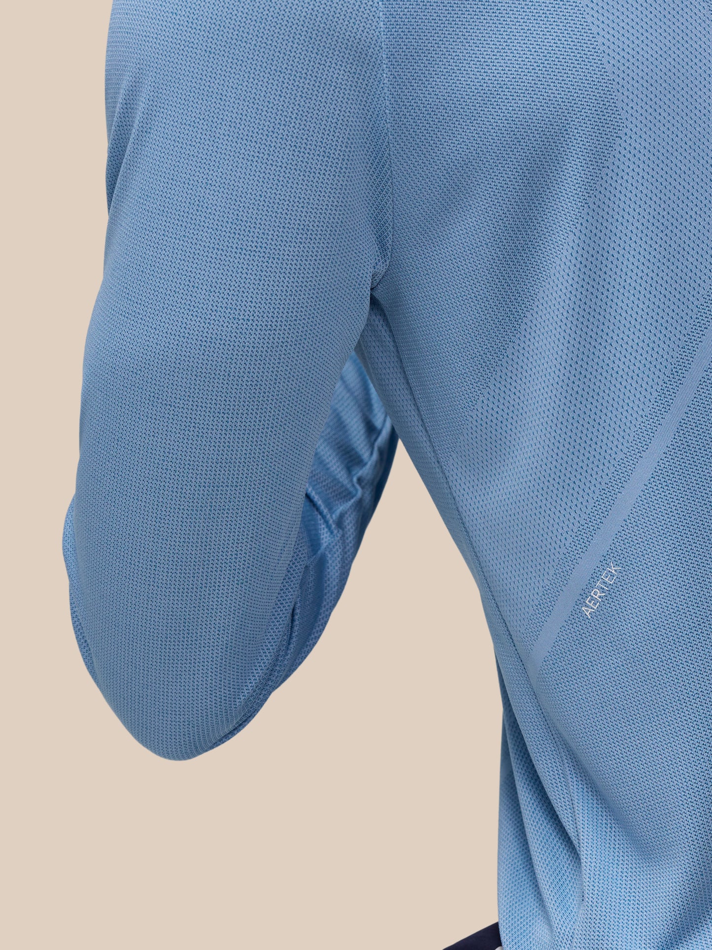 Apex Training 1/4 Zip Top - Sky Blue
