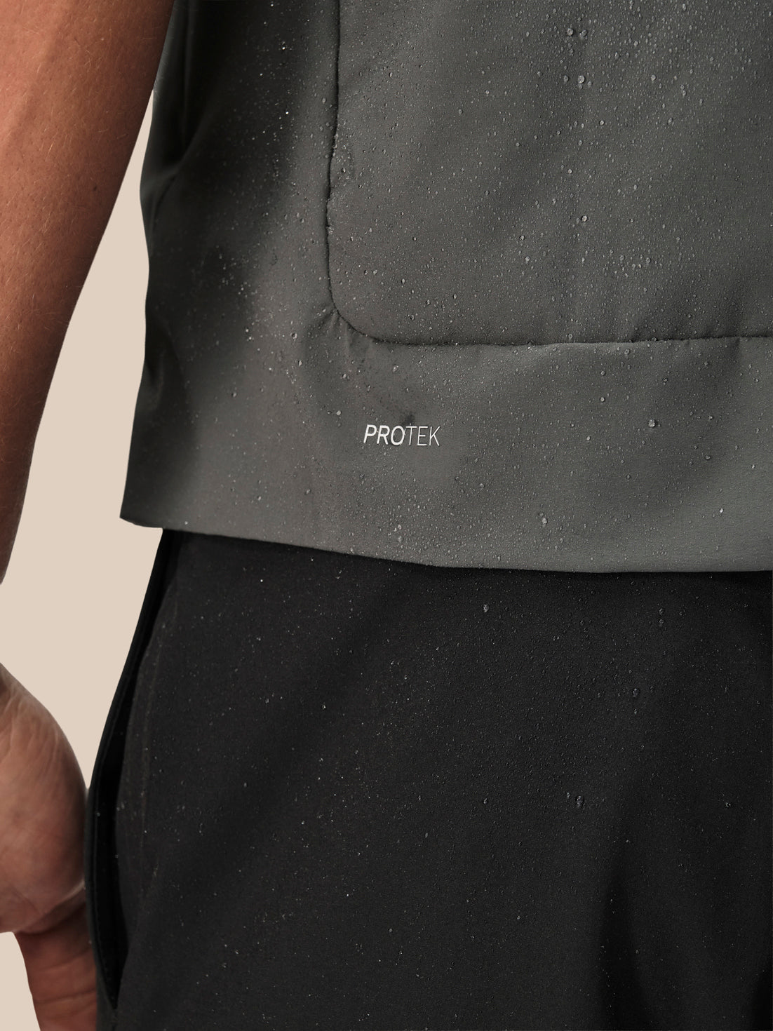 Herren Castore x Paul Smith Weste – Anthrazit - Anthrazit
