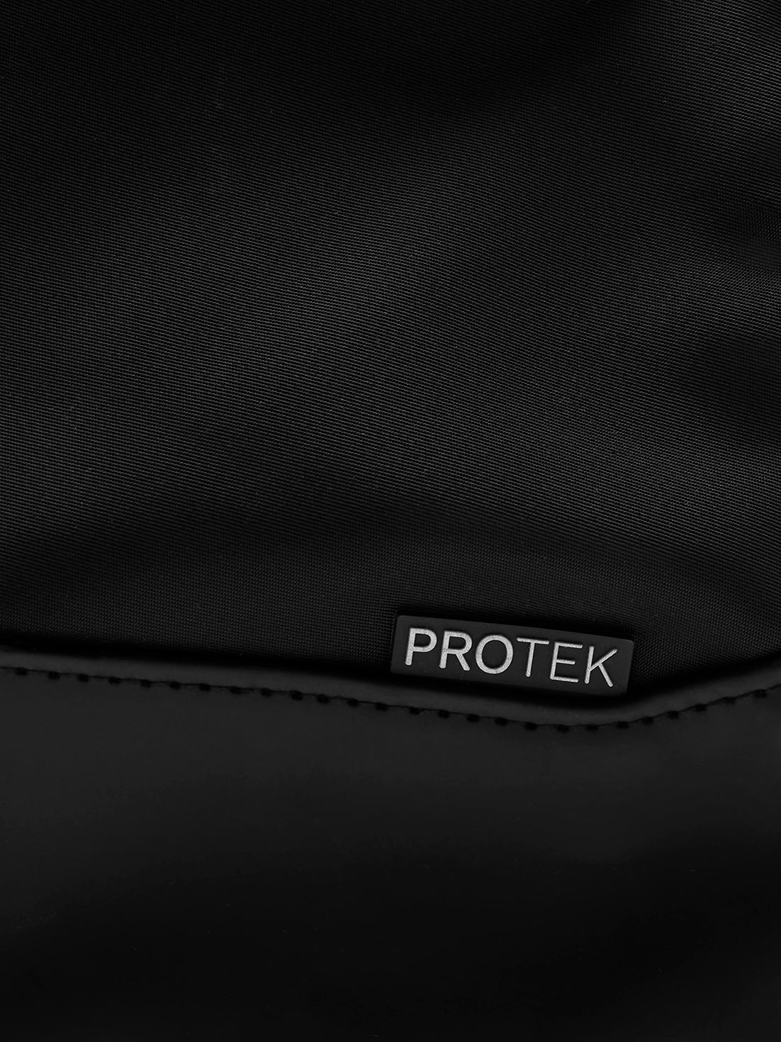 Pursuit Large Backpack - Black