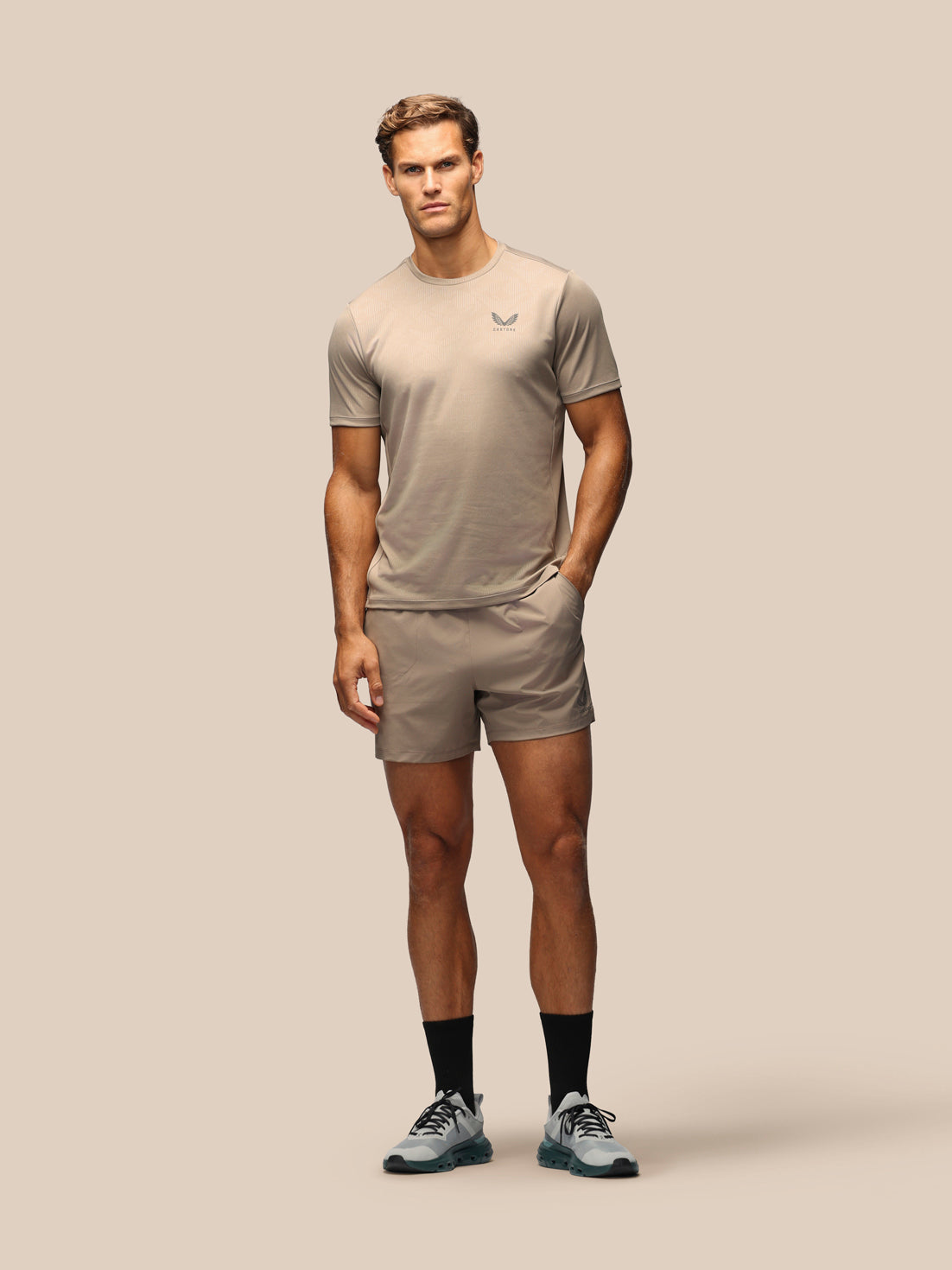 Adapt-T-Shirt für Herren mit kurzen Ärmeln und durchgehendem Aufdruck – Taupe - Taupe