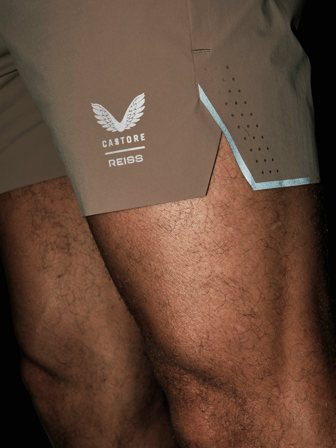 Pantalón corto Hombre Reiss x Castore 5" Deep Split - Dustwood - Beige