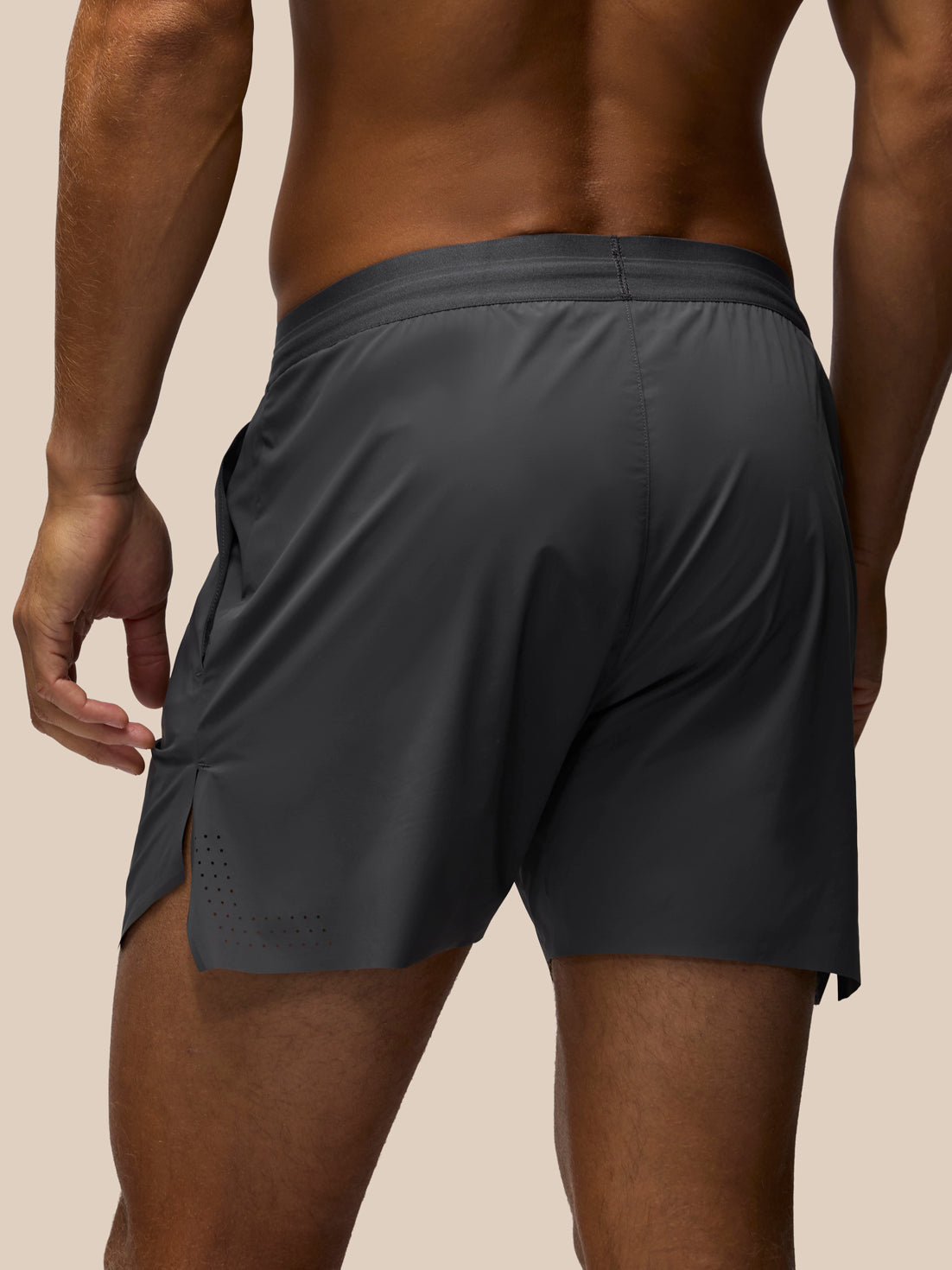Herren Zone Relaxed Fit 5" Shorts – Gunmetal / Schwarz reflektierend - Gunmetal