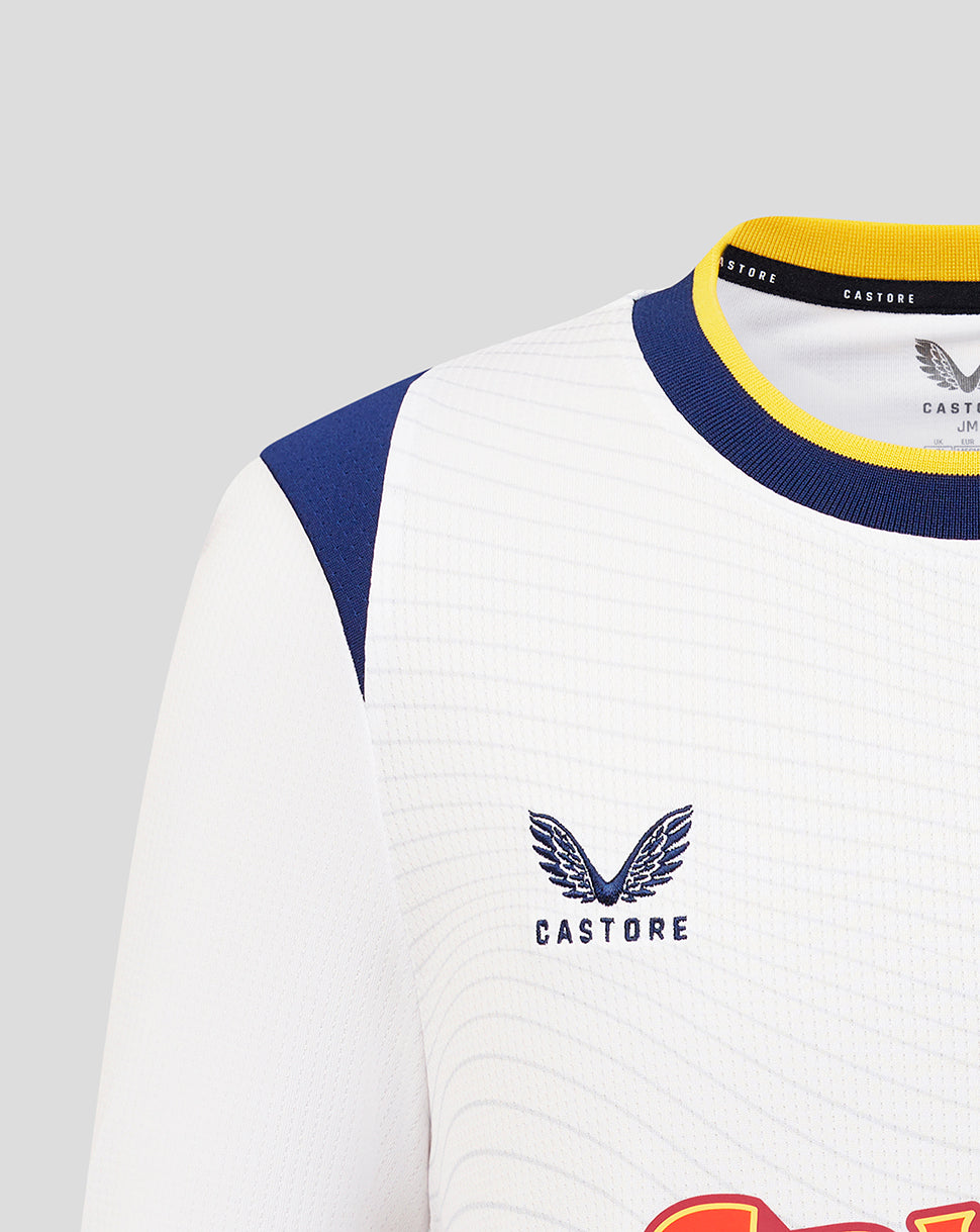 White t-shirt with blue sleeves and 'Castore' logo on a gray background