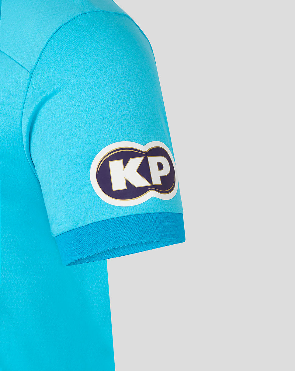 Close-up of a turquoise sleeve with a KP logo on a light gray background